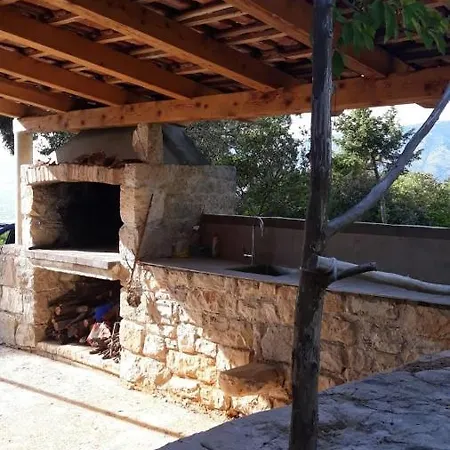 Secluded House With A Parking Space Cove Borova, Hvar - 13526 * Vrbanj